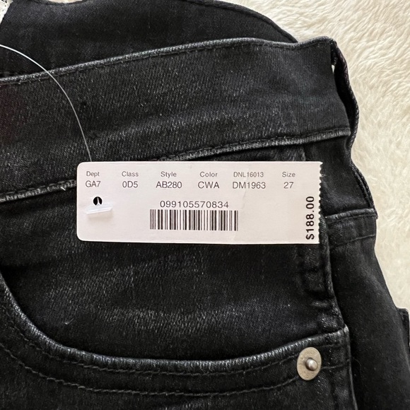 NWT J.Crew 9” Vintage Straight Denim - Picture 3 of 4